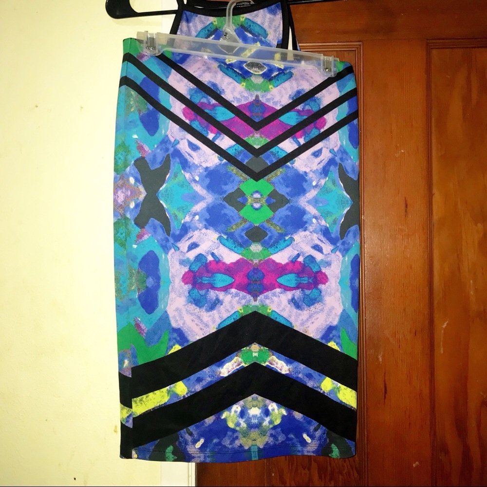 Multicolor Geometric Designed Two Piece Set - Picture 2 of 4
